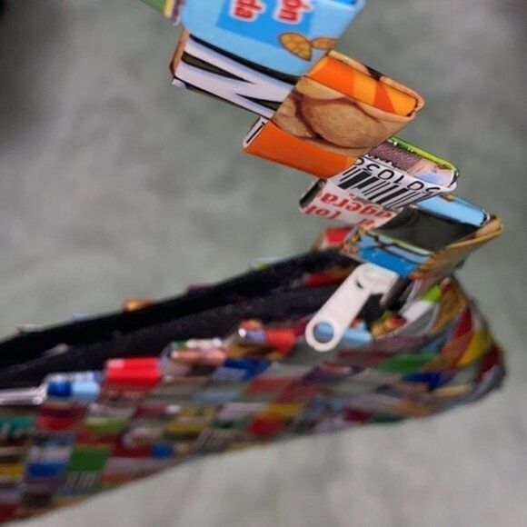 Recycled Candy Wrapper Handmade Purse Size Small - Picture 10 of 15